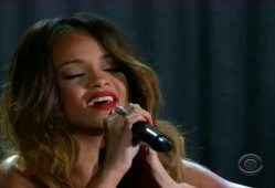 Rihanna在线观看,音乐女王魅力重现